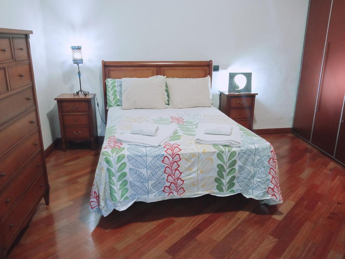 Apartamento La Almena 1 Junto A Plaza Mayor,2 Habitaciones, Parking Gratuito Caces Exterior foto