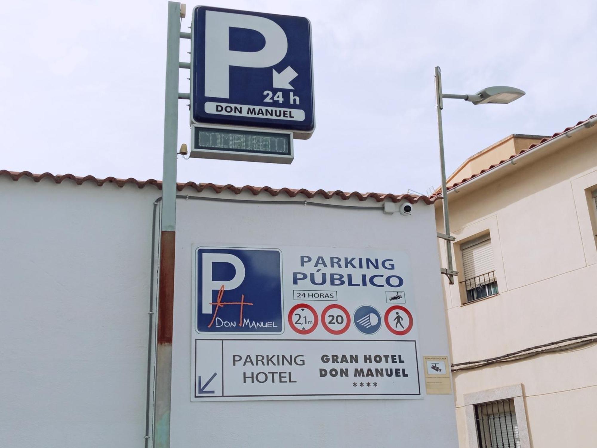 Apartamento La Almena 1 Junto A Plaza Mayor,2 Habitaciones, Parking Gratuito Caces Exterior foto